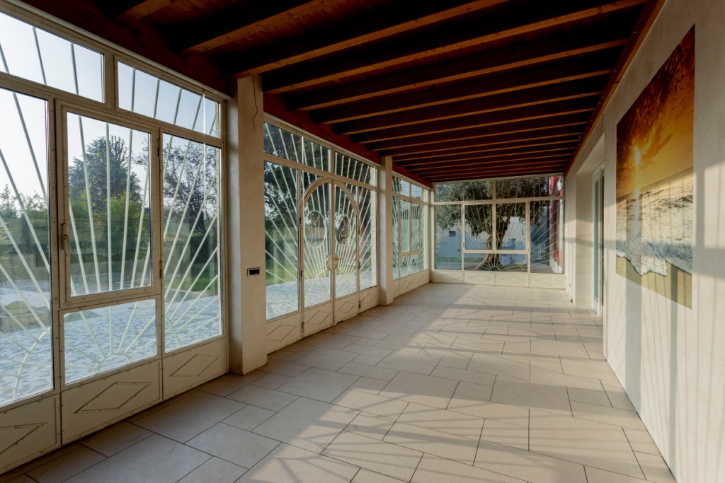 005__GRUPPOVELAveranda