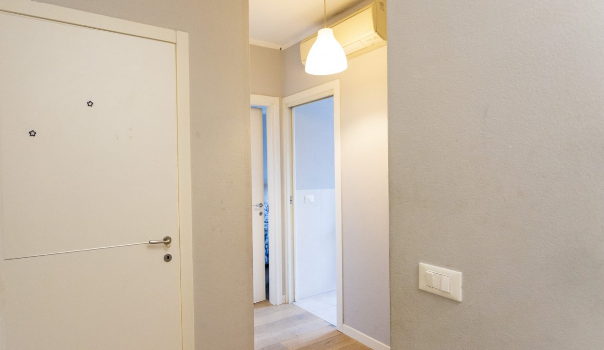 007__GRUPPOVELAcorridoio