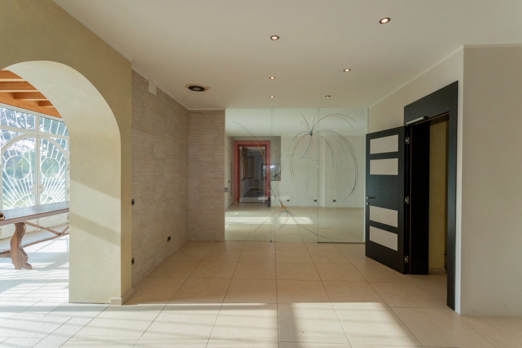 008__GRUPPOVELAcorridoio4