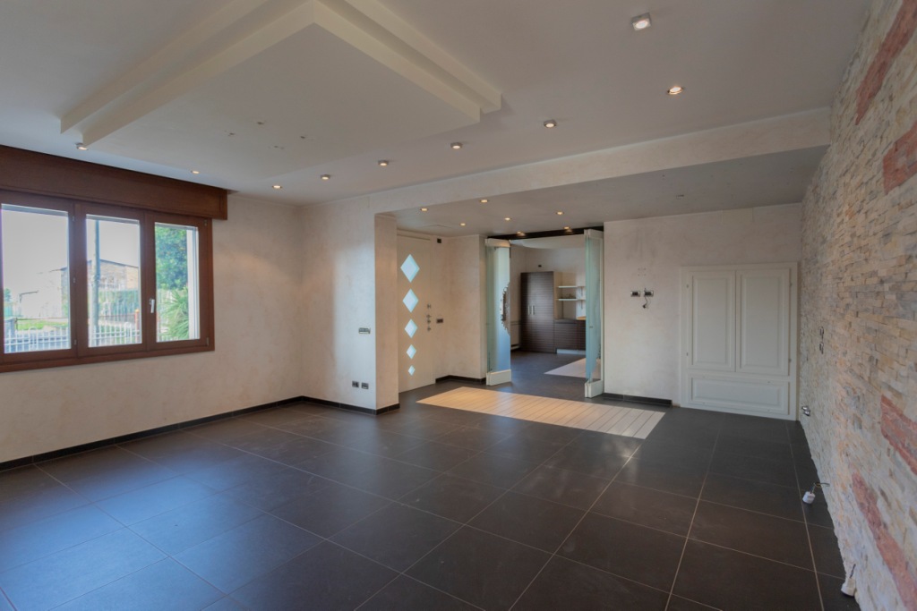 009__GRUPPOVELAsaladapranzo