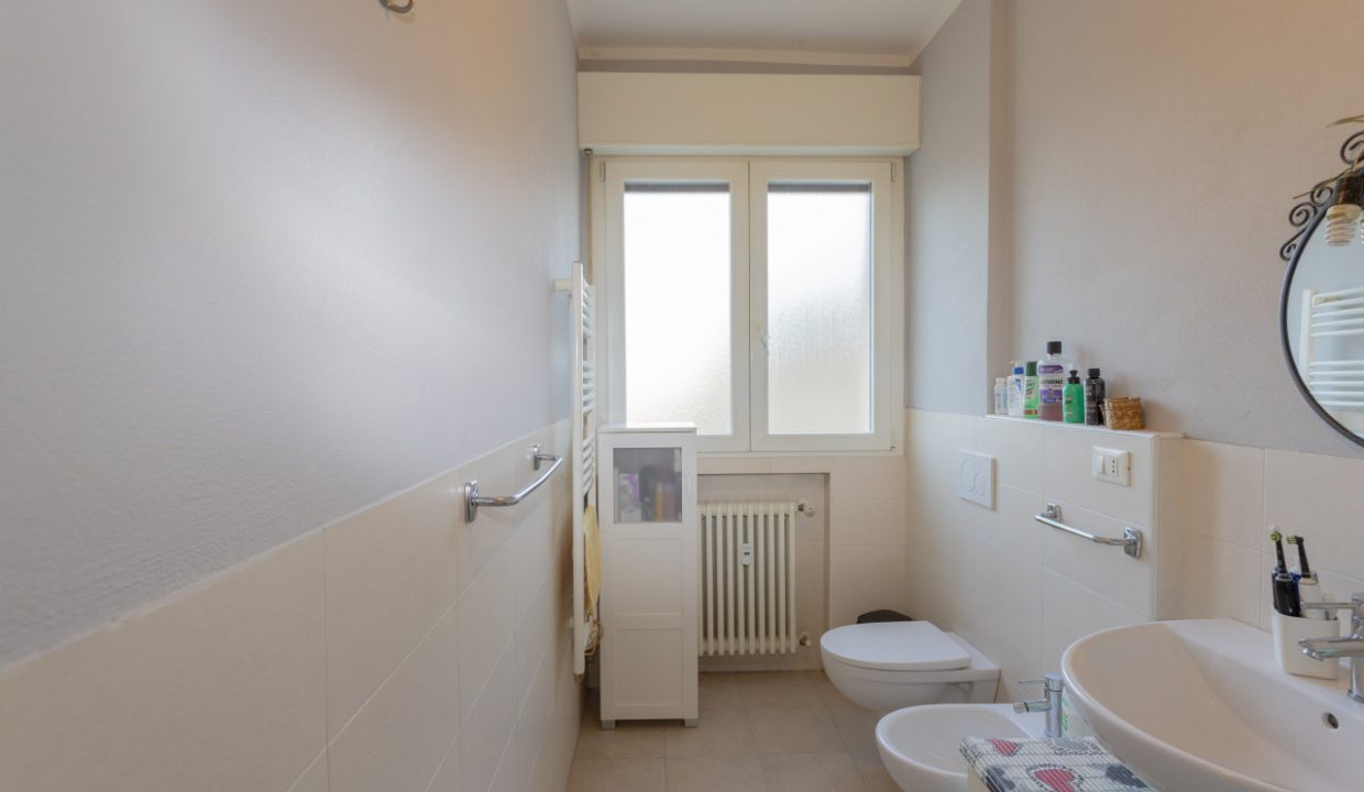 015__GRUPPOVELAbgano