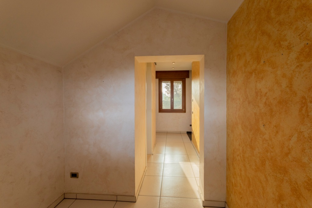 017__GRUPPOVELAcorridoio