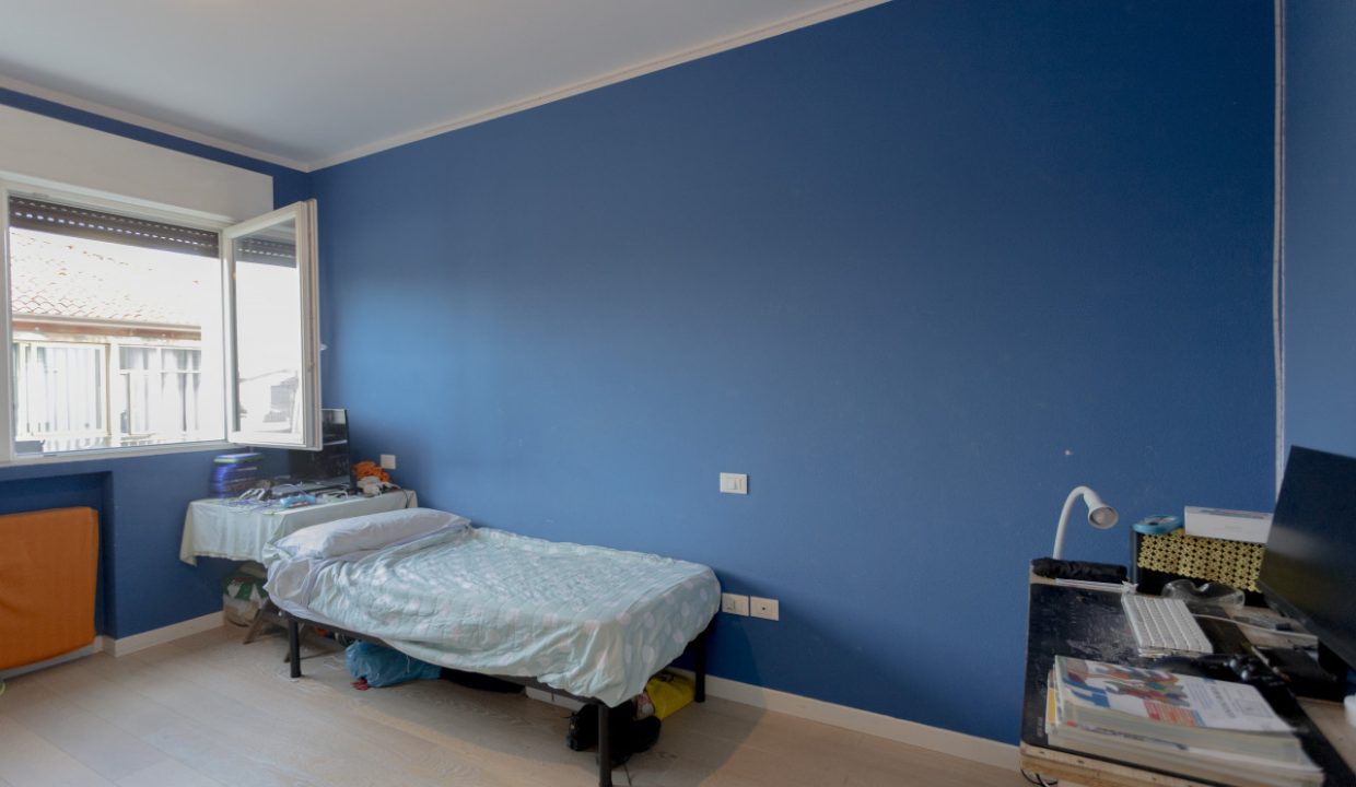 018__GRUPPOVELAcamera