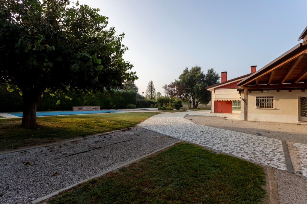 039__GRUPPOVELAgiardino4 (1)