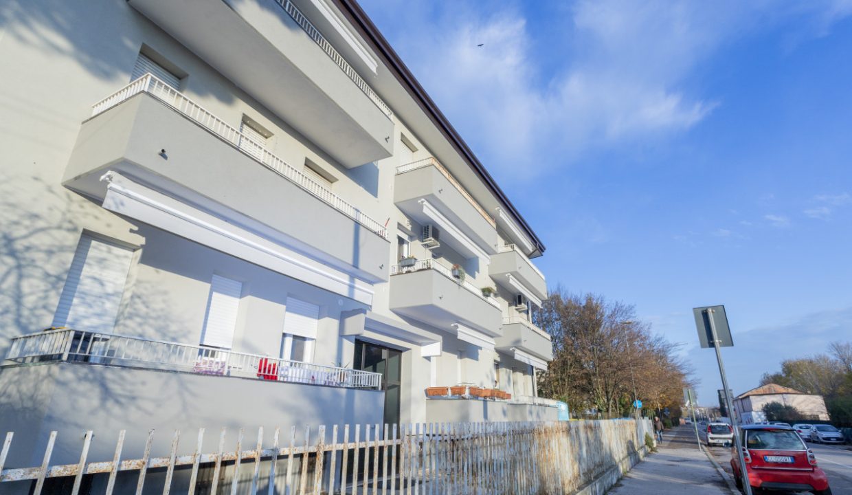 000__GRUPPOVELAetserni