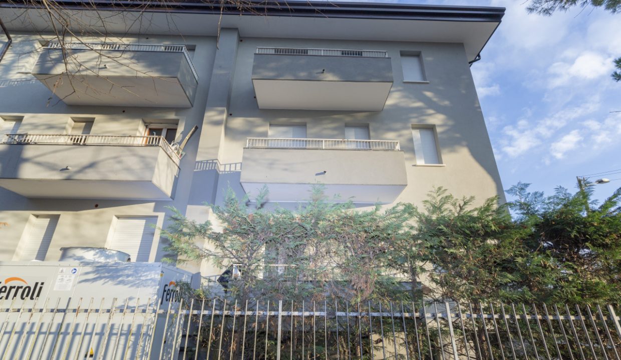 002__GRUPPOVELAesterni1