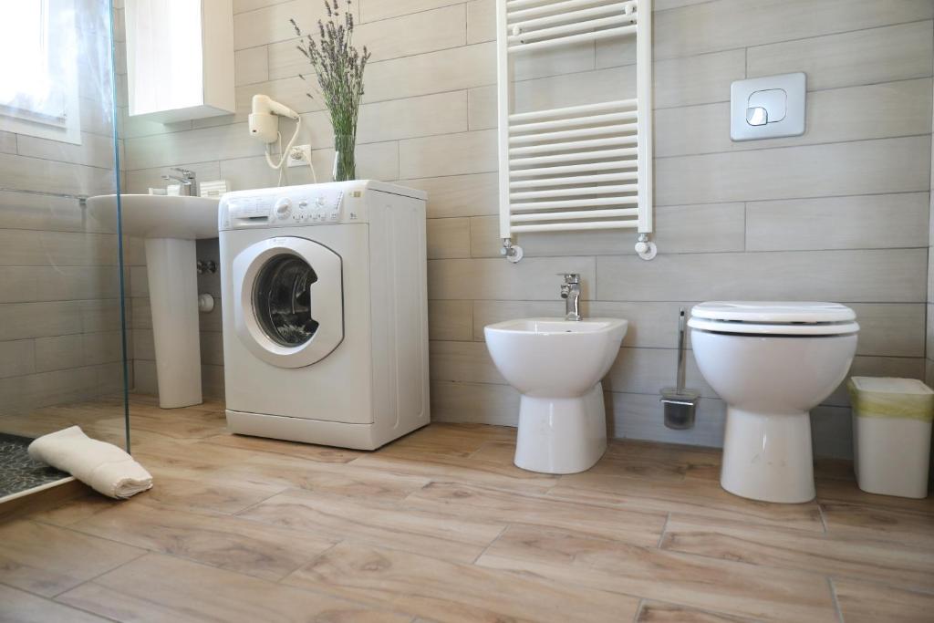 Gruppo Vela Due Carrare bagno