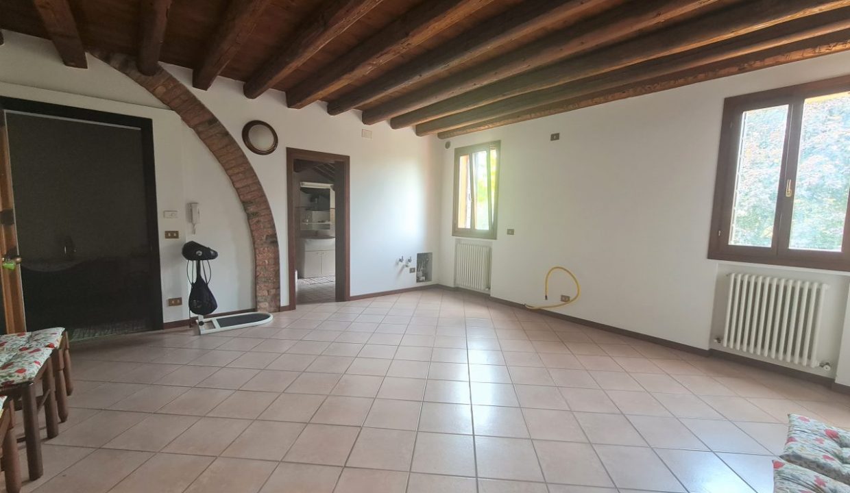 Gruppo Vela - Tribano ingresso Comune 2