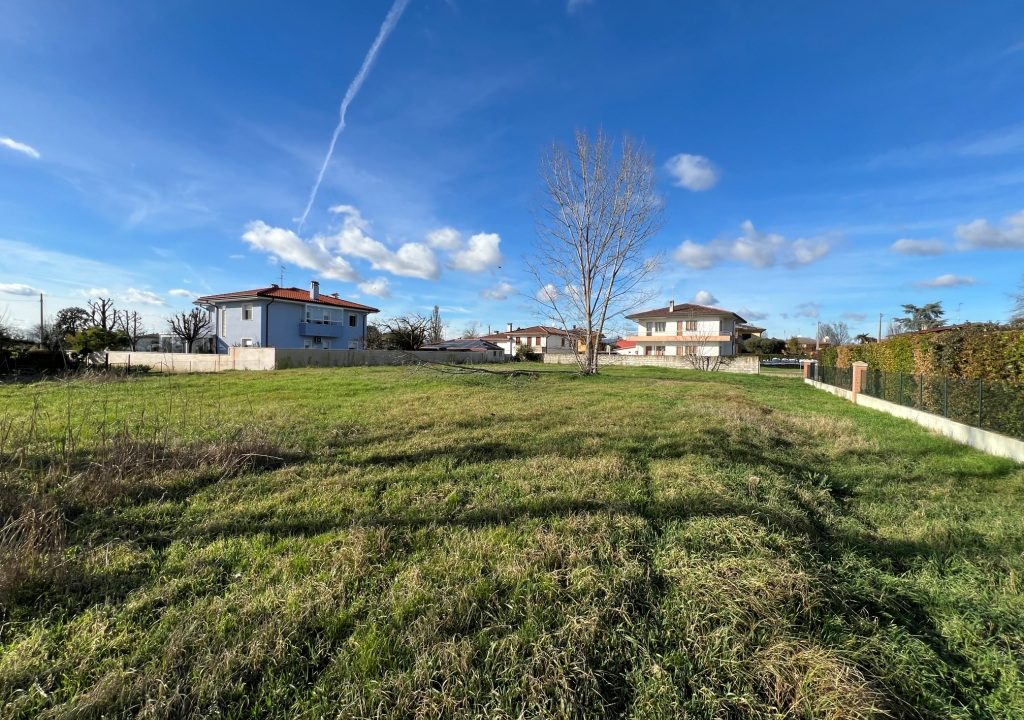 005__lotto_edificabile_vista_nord-ovest