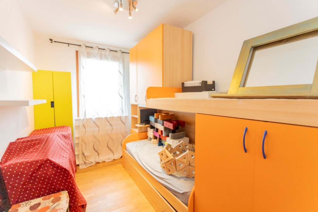 24 appartamento trilocale cartura camera letto 2