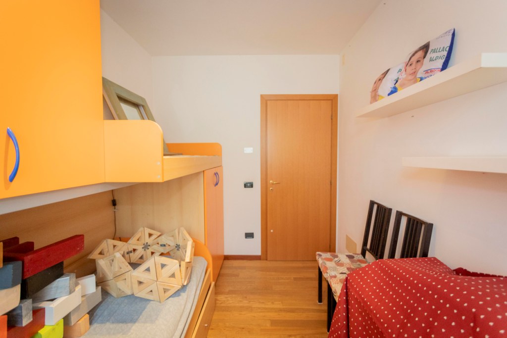 25 appartamento trilocale cartura camera da letto2