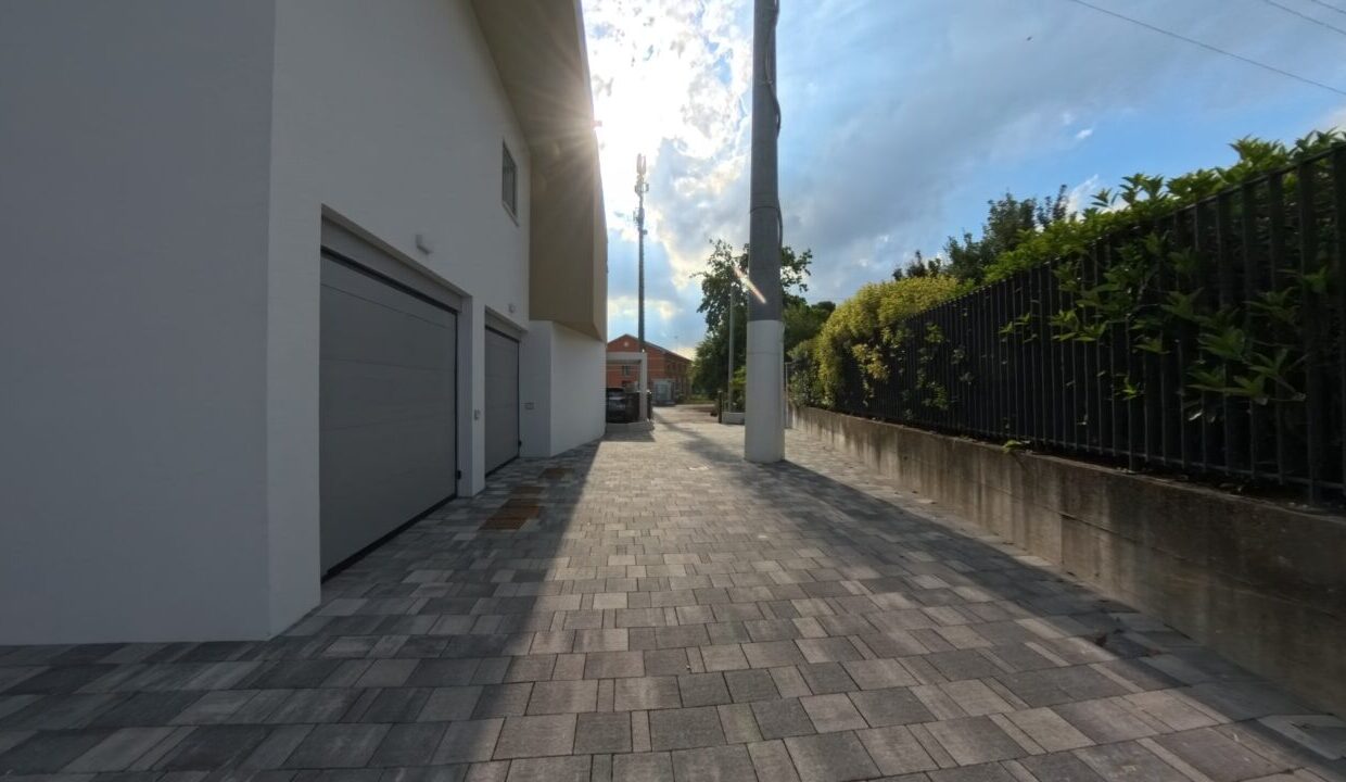 DCIMCamera01IMG_20250707_175244_00_219.ins