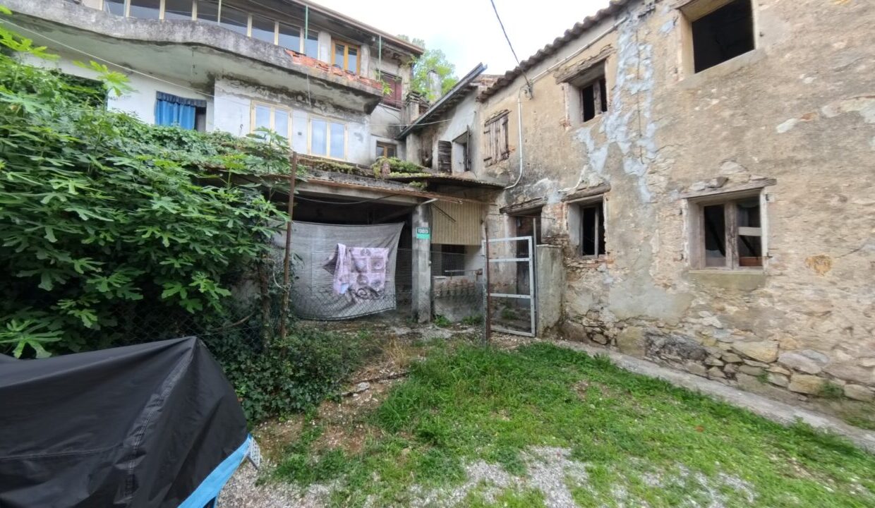 DCIMCamera01IMG_20250806_122546_00_278.ins