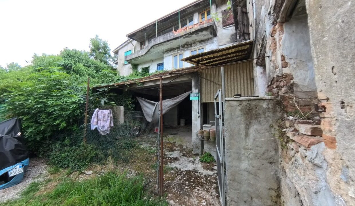 DCIMCamera01IMG_20250806_122751_00_281.ins