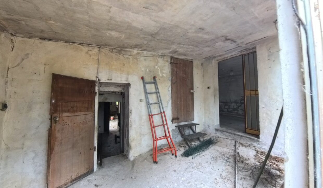 DCIMCamera01IMG_20250806_124236_00_289.ins