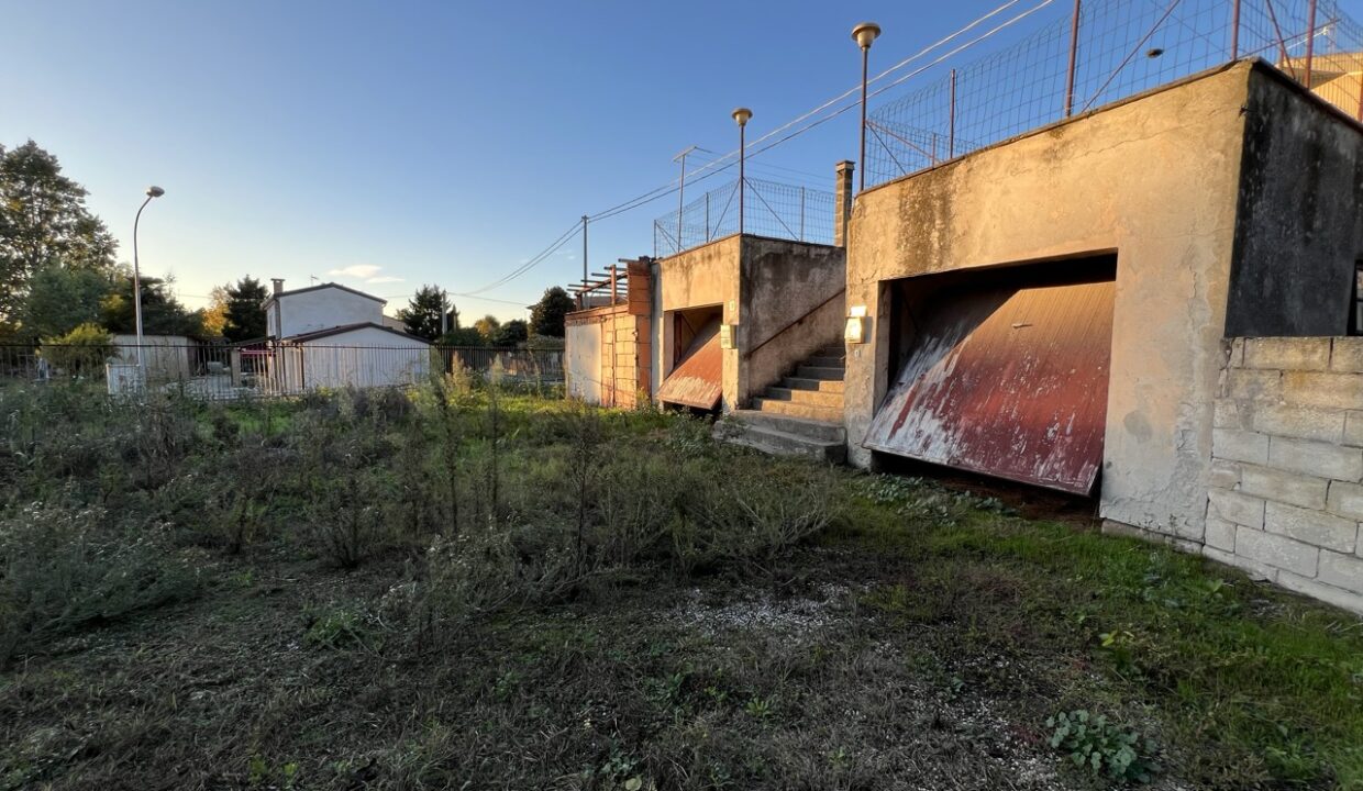 app 3 - 4 esterno garage+scala ped. 2