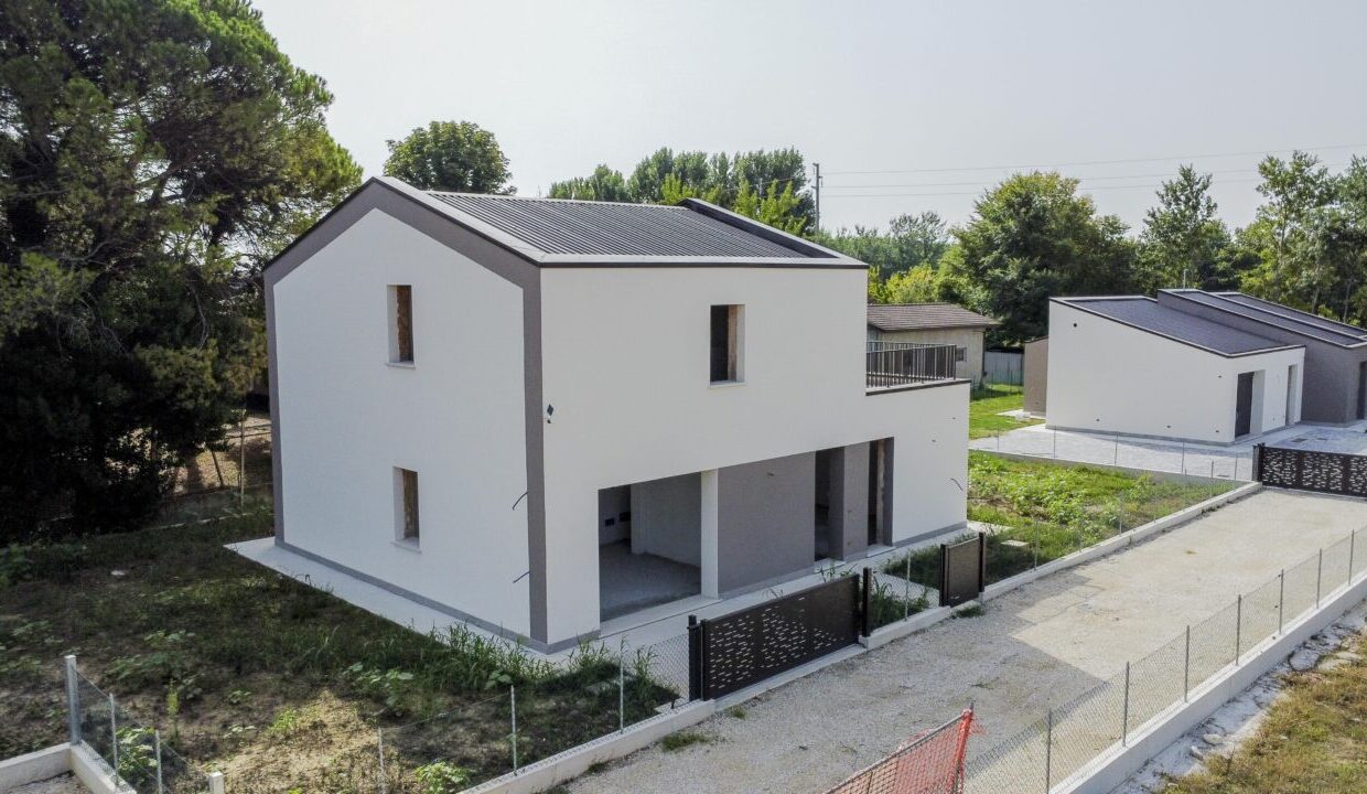DCIM100MEDIADJI_0122.JPG