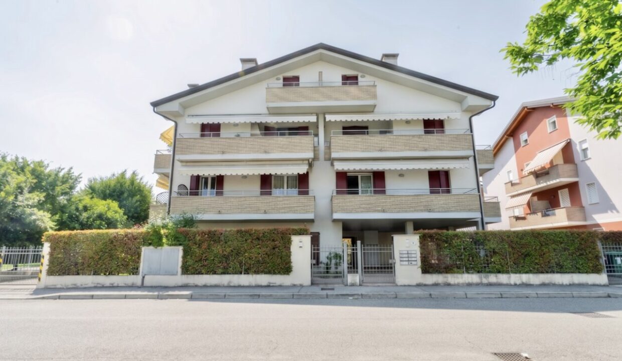 00 Facciata frontale