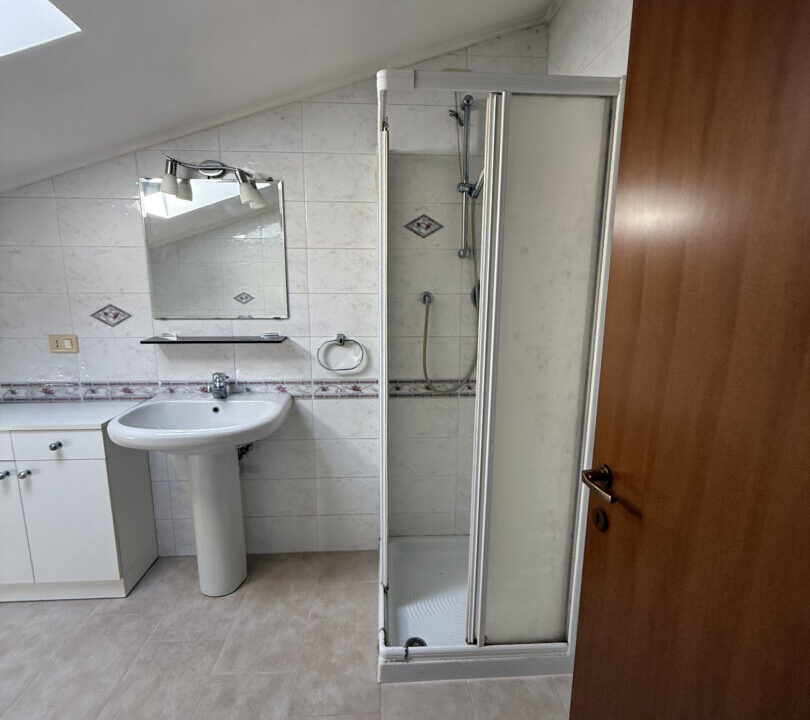 016 Bagno con lucernaio 2