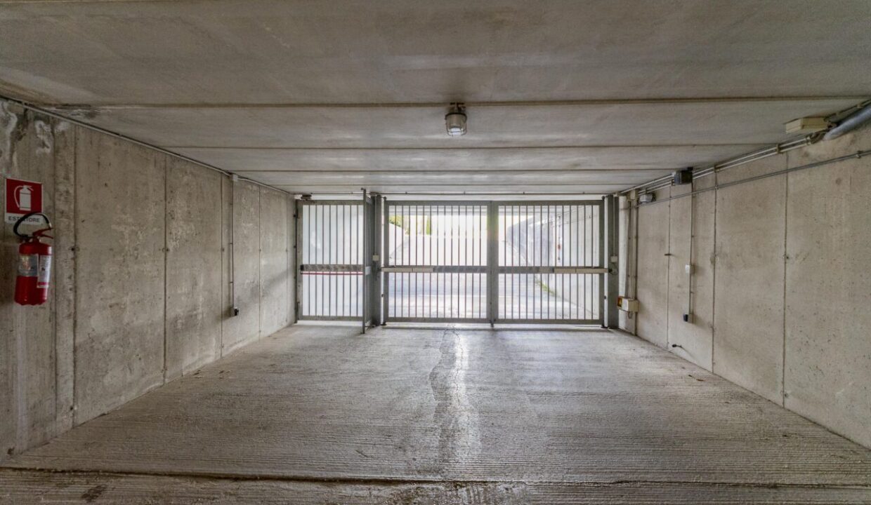 024 Accesso garage