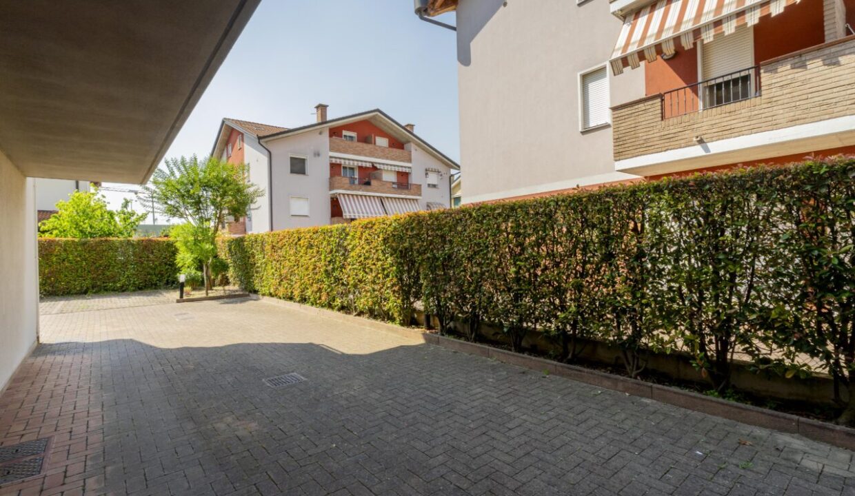 05 Cortile condominiale