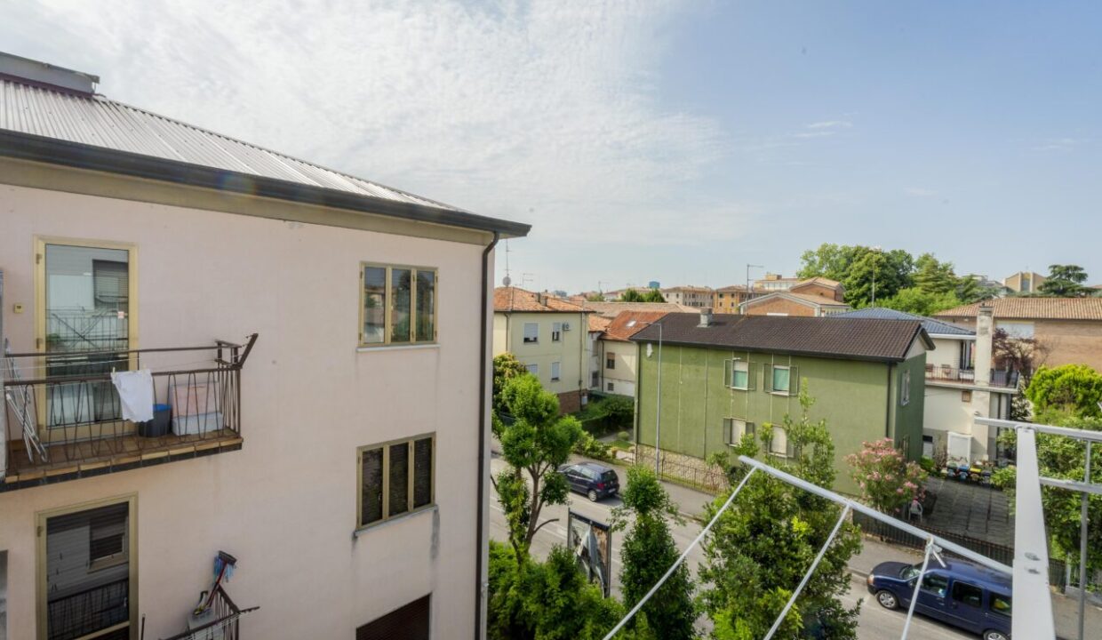 28Poggiolo