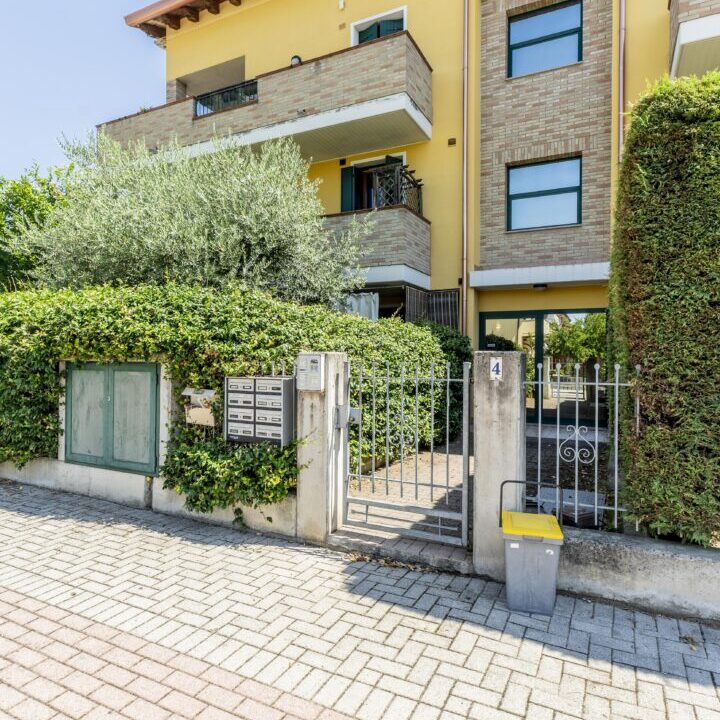 04 Facciata condominio
